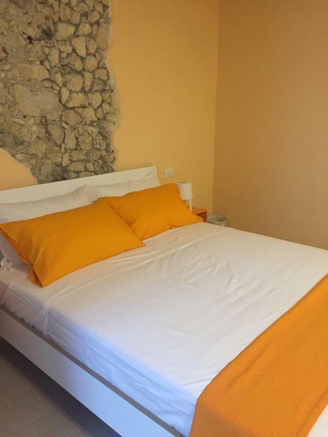 Al Corso Bed & Breakfast Каляри Екстериор снимка