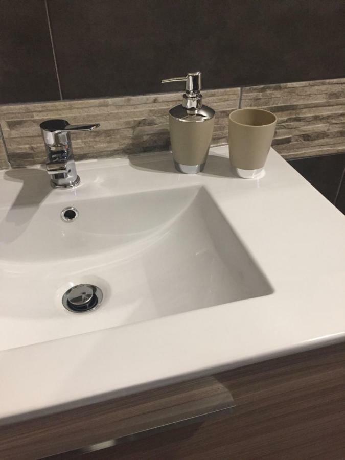 Al Corso Bed & Breakfast Каляри Екстериор снимка