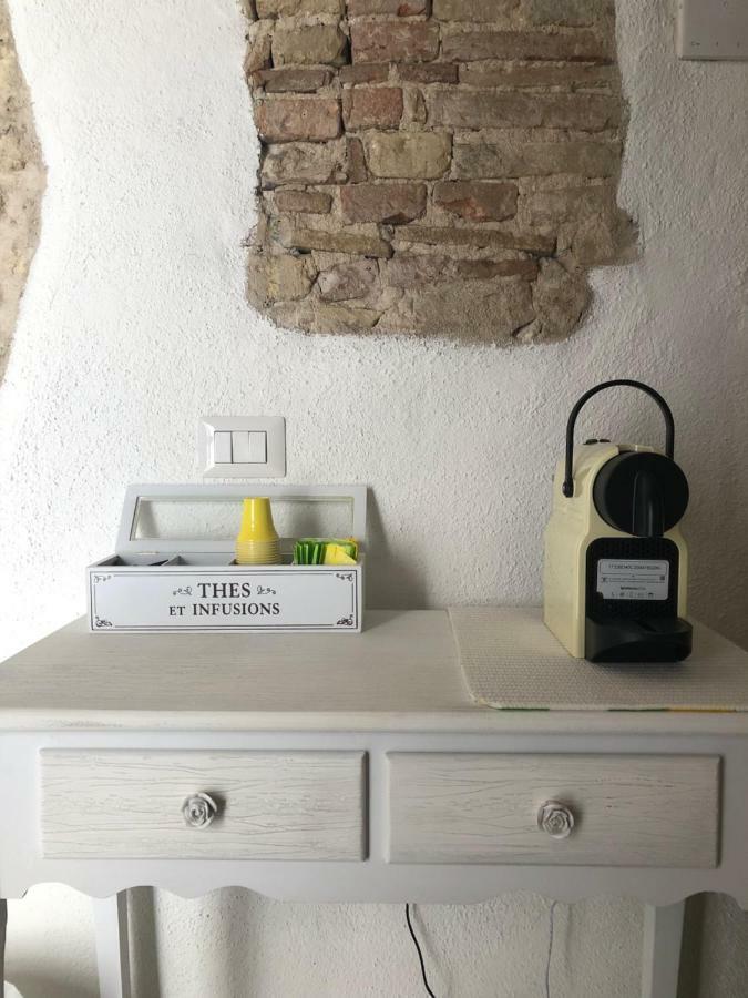 Al Corso Bed & Breakfast Каляри Екстериор снимка
